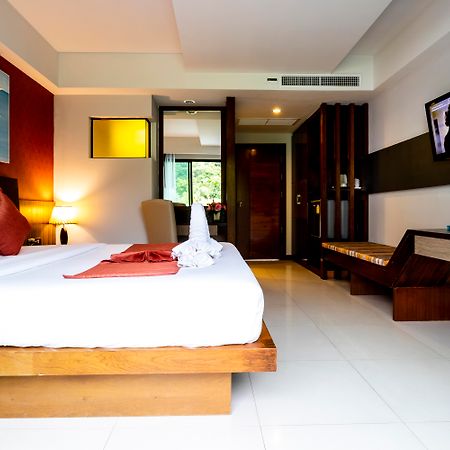 Di Pantai Boutique Beach Resort Patong Esterno foto