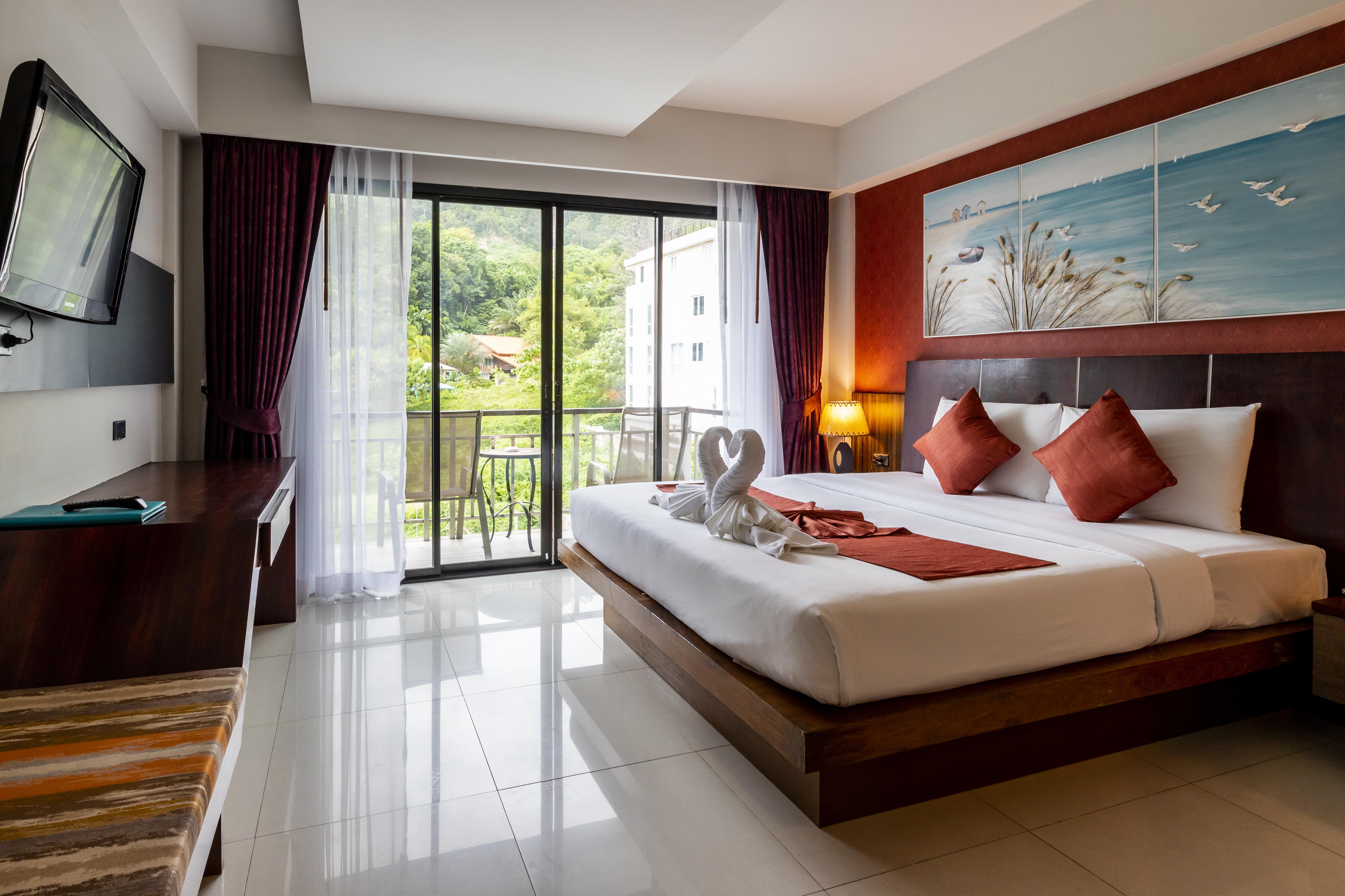 Di Pantai Boutique Beach Resort Patong Esterno foto