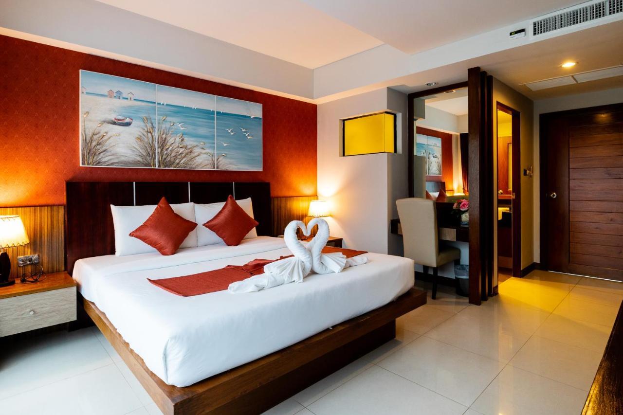 Di Pantai Boutique Beach Resort Patong Esterno foto