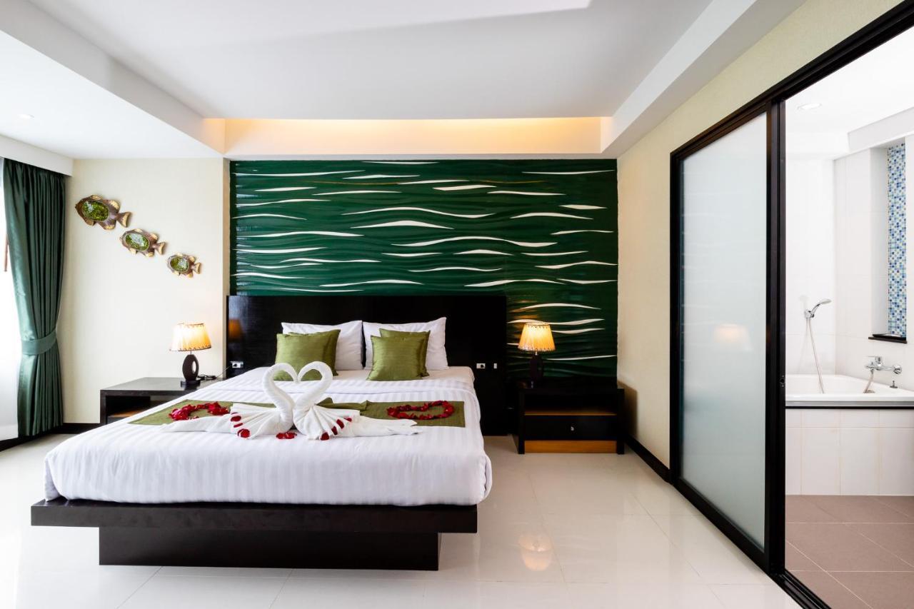 Di Pantai Boutique Beach Resort Patong Esterno foto
